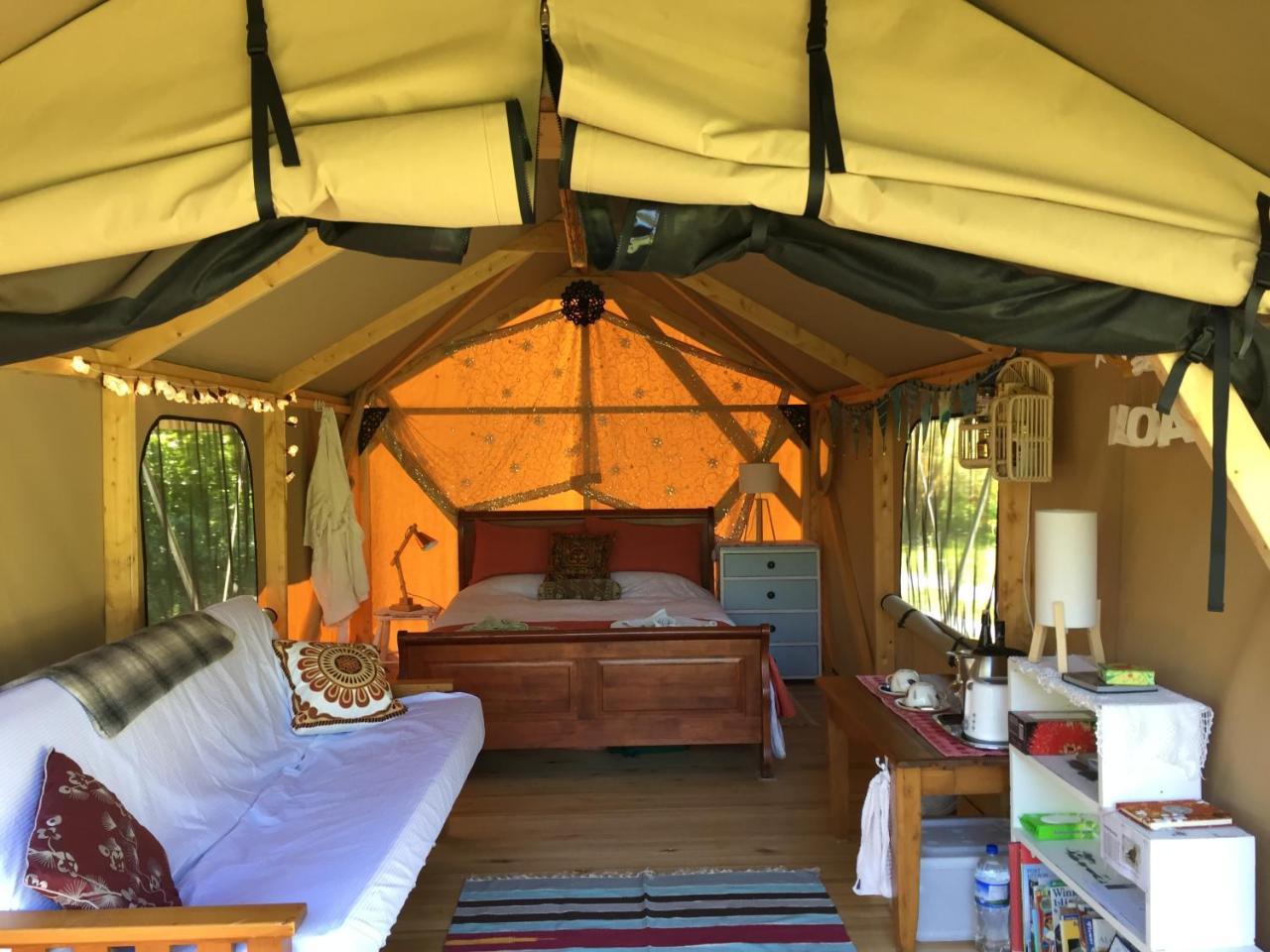 فندق Omarama Oasis - Permaculture Glamping Pohara المظهر الخارجي الصورة
